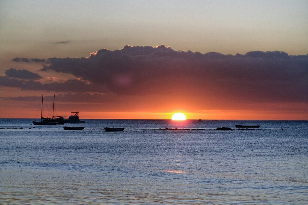 Sunset_On_Indian_Ocean