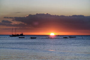 Sunset_On_Indian_Ocean