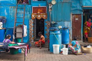 women-Mumbai-slums
