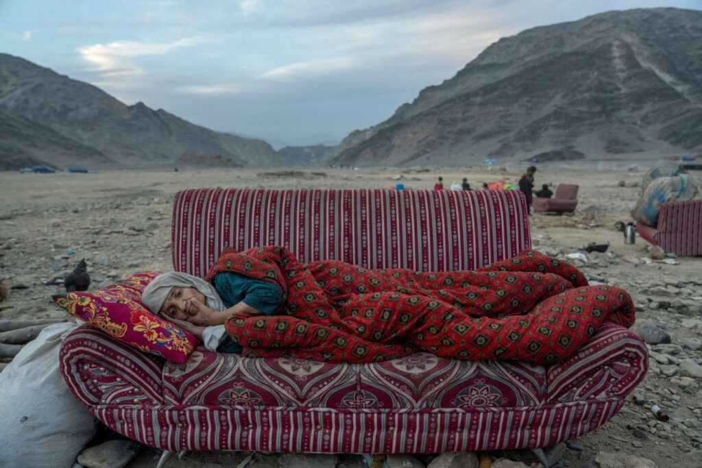 Afghan-refugee-woman