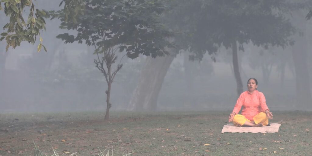 yoga-smog-Delhi
