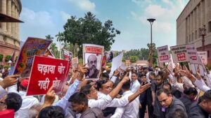 opposition protests Parliament